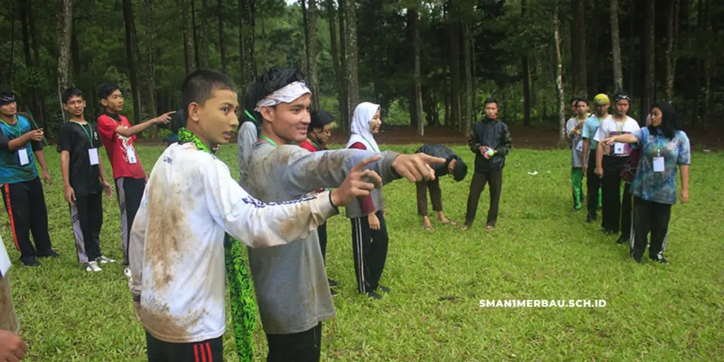 Latihan-Dasar-Kepemimpinan-Siswa
